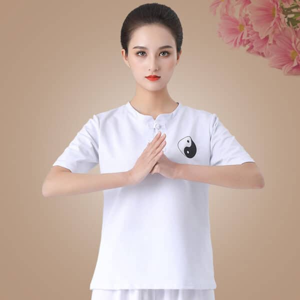 T-shirt traditionnel chinois estival de kung fu pour homme et femme sur fond beige